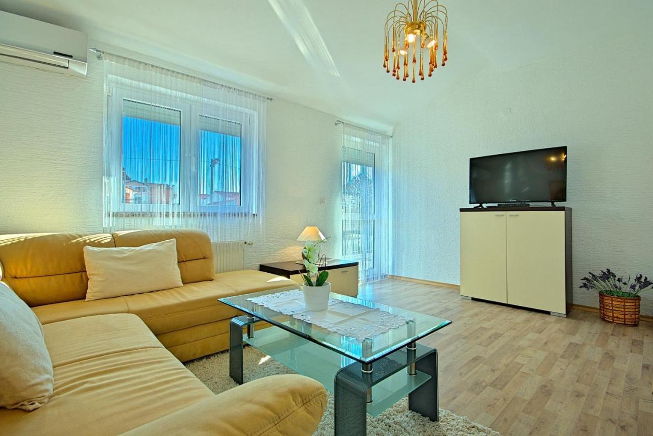 Appartement App Rosi à Poreč Extérieur photo